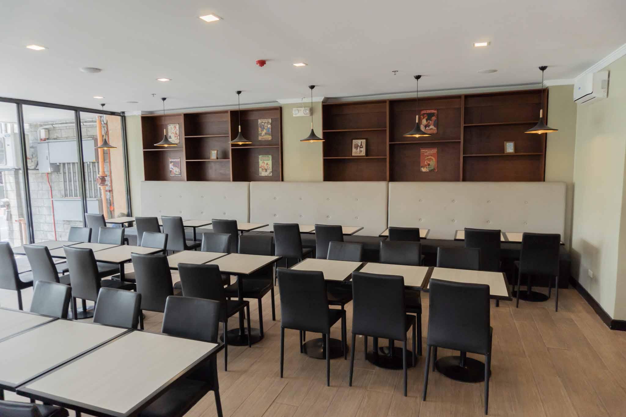 Reddoorz Plus At Mm Hotel Las Pinas Former Reddoorz Plus Near Bamboo Organ מראה חיצוני תמונה