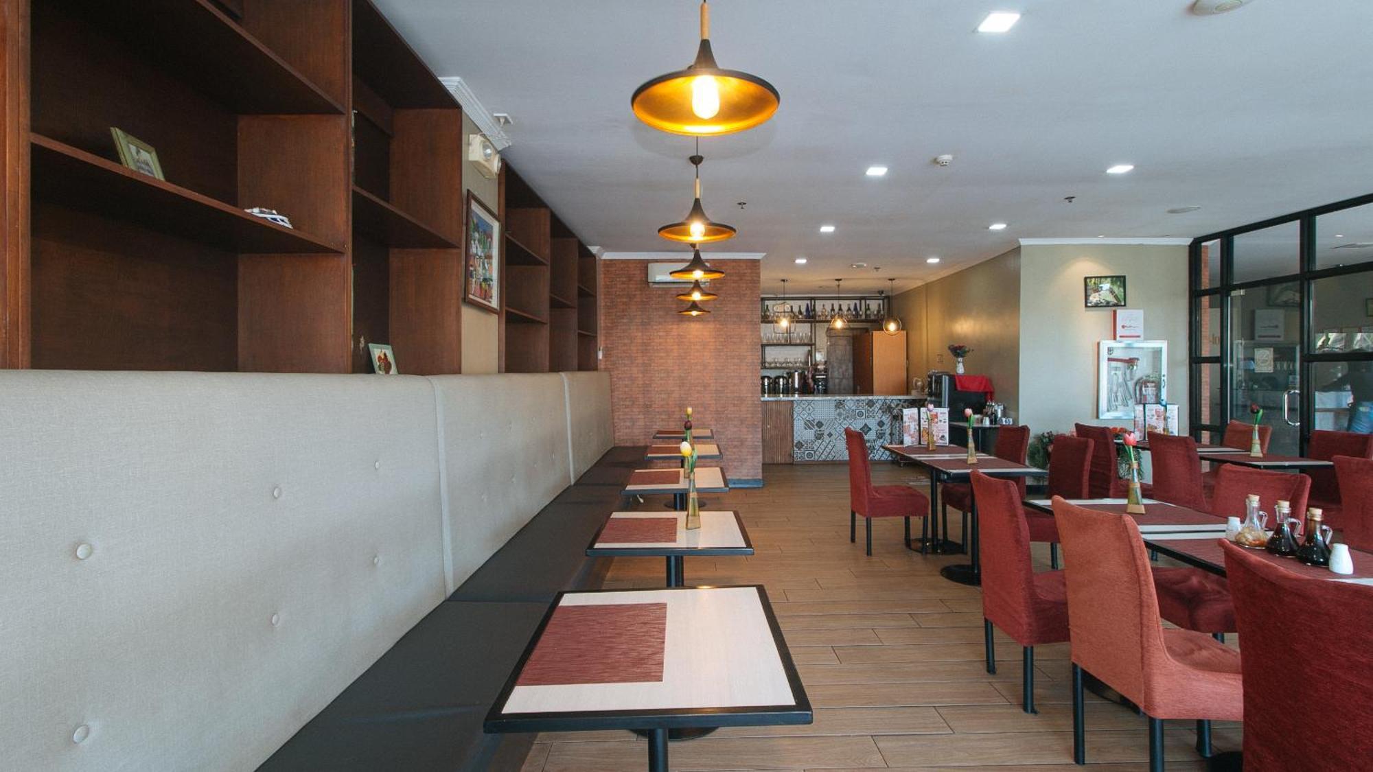 Reddoorz Plus At Mm Hotel Las Pinas Former Reddoorz Plus Near Bamboo Organ מראה חיצוני תמונה