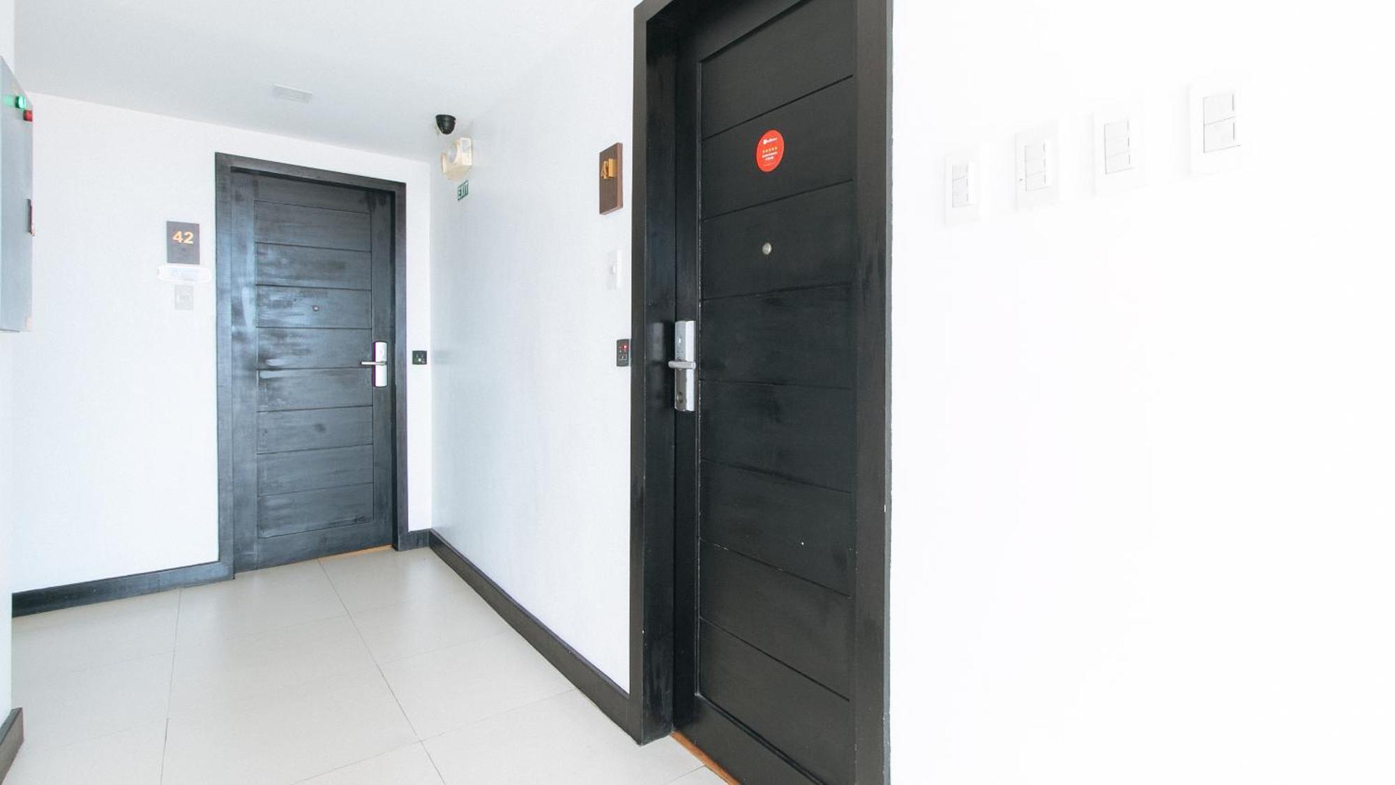 Reddoorz Plus At Mm Hotel Las Pinas Former Reddoorz Plus Near Bamboo Organ מראה חיצוני תמונה