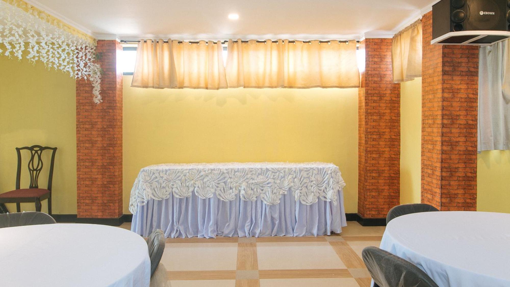 Reddoorz Plus At Mm Hotel Las Pinas Former Reddoorz Plus Near Bamboo Organ מראה חיצוני תמונה