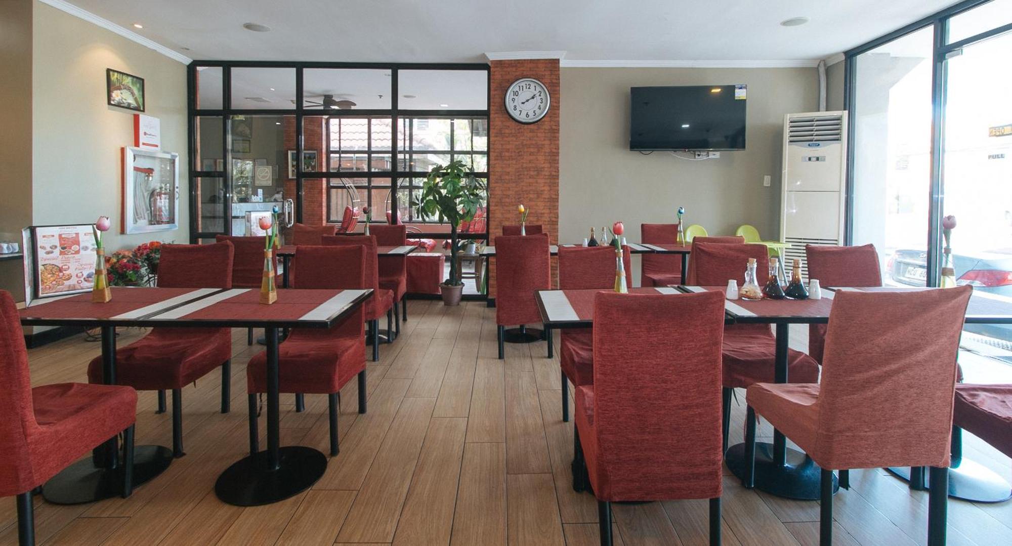 Reddoorz Plus At Mm Hotel Las Pinas Former Reddoorz Plus Near Bamboo Organ מראה חיצוני תמונה