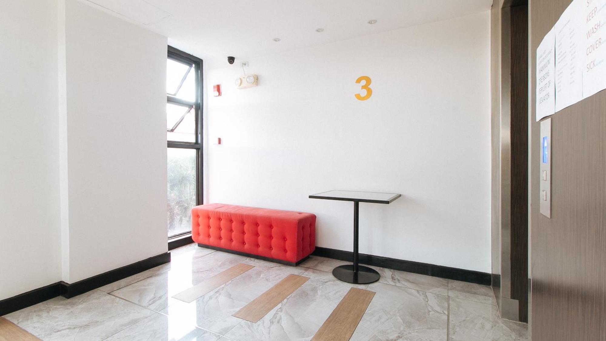 Reddoorz Plus At Mm Hotel Las Pinas Former Reddoorz Plus Near Bamboo Organ מראה חיצוני תמונה