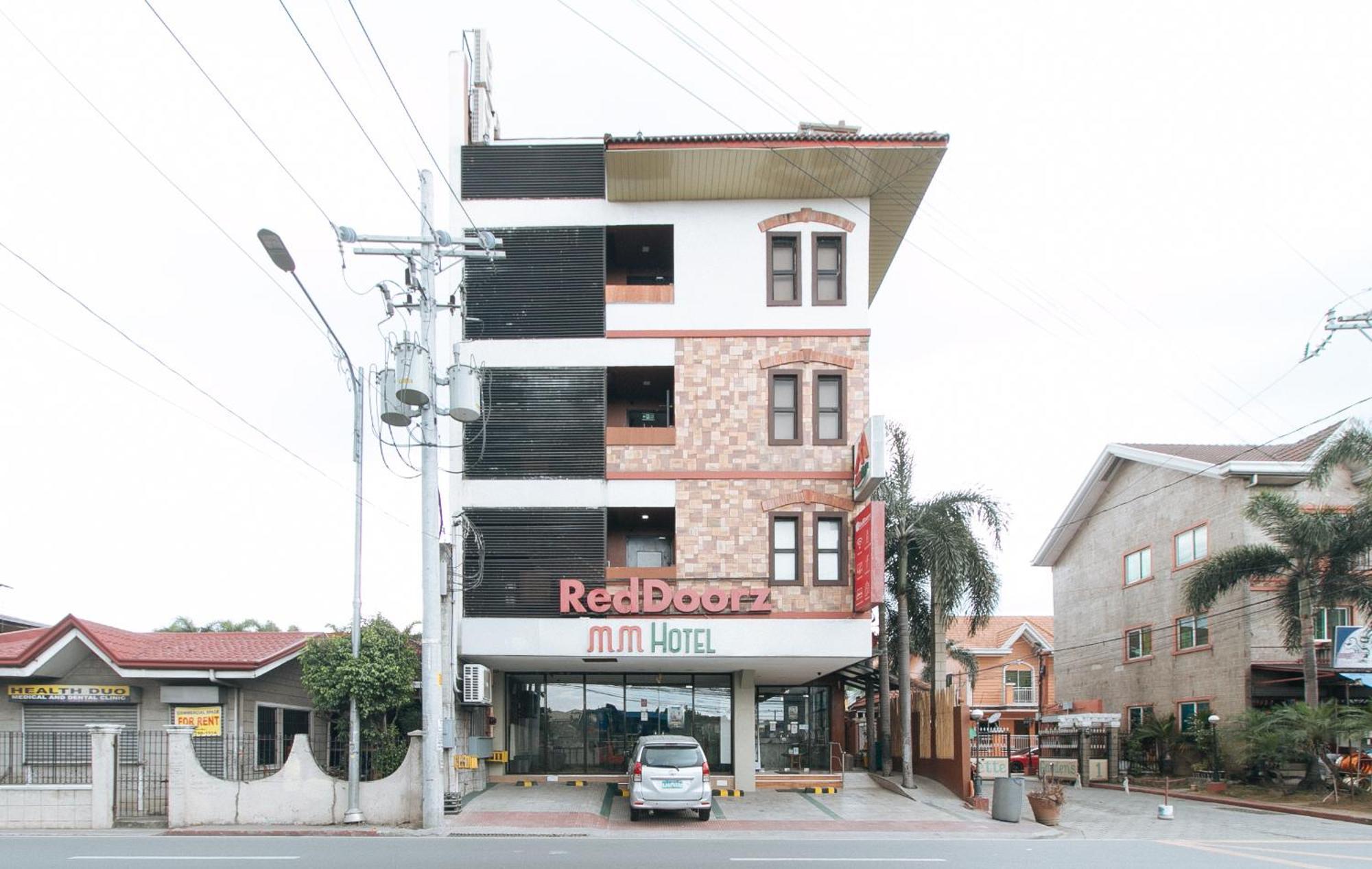 Reddoorz Plus At Mm Hotel Las Pinas Former Reddoorz Plus Near Bamboo Organ מראה חיצוני תמונה