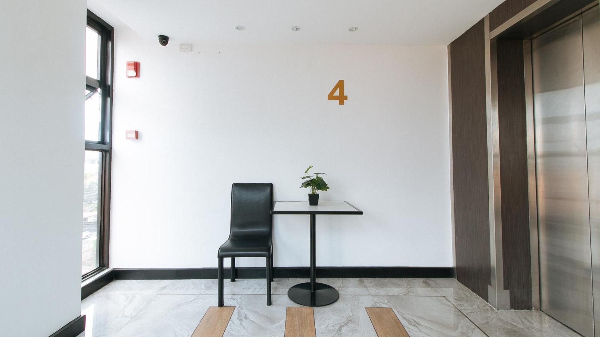 Reddoorz Plus At Mm Hotel Las Pinas Former Reddoorz Plus Near Bamboo Organ מראה חיצוני תמונה
